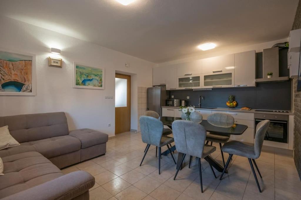 Villa Milla-Grubine ภายนอก รูปภาพ